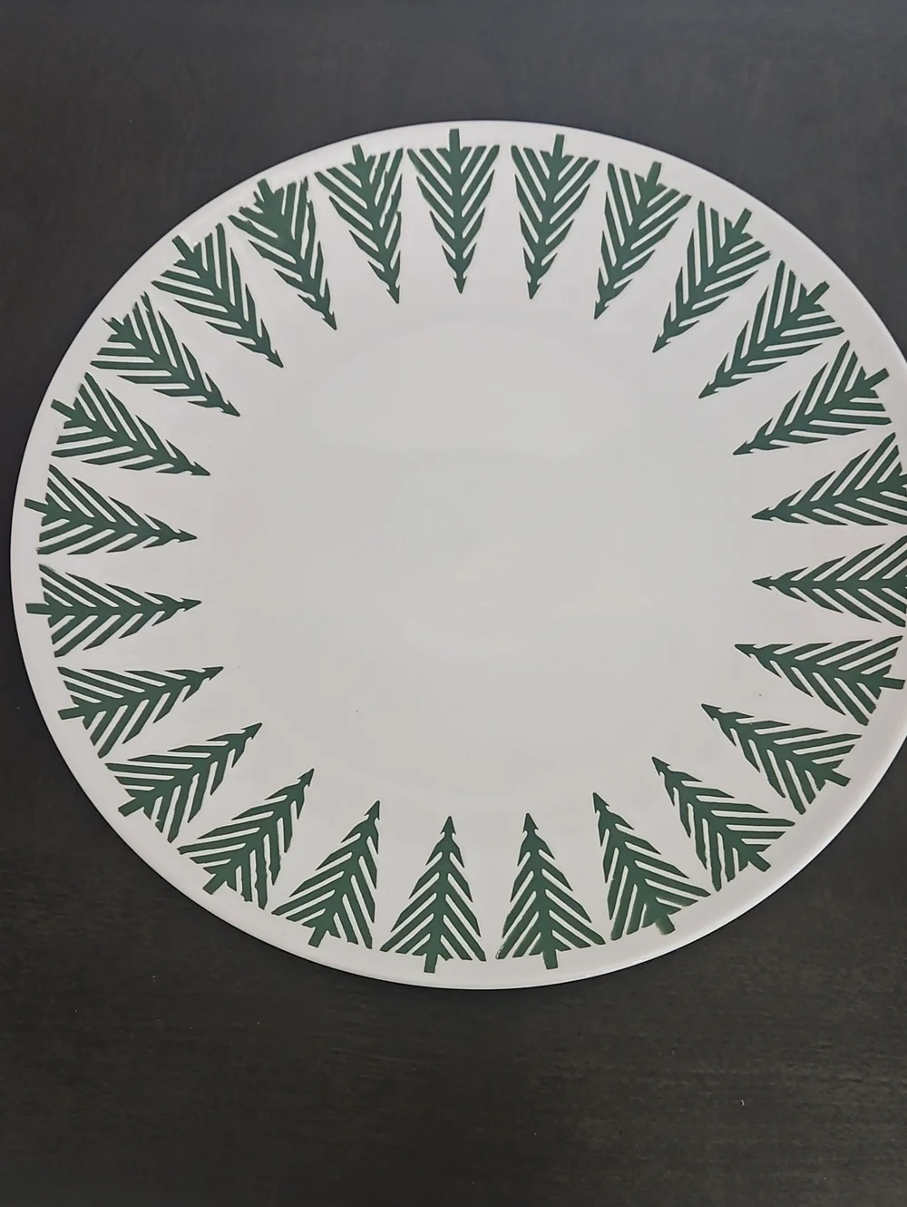 NWOT Crate & Barrel Green Tree Pattern Dinner Plate - Home Dining